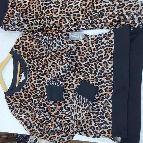 Womens Leopard Print Soft Loungewear Set / Leisure Animal Print Cozy Fluffy Sz.M - Picture 4 of 4